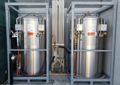 1000 liter oxygen tanks at a glass blower manufacturer